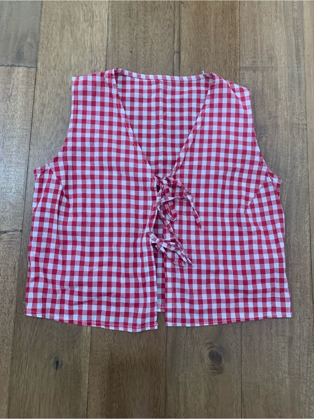 Red and White checkered top size S